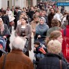 At home in modern Germany: Turkish mothers on Kurfürstendamm in Berlin